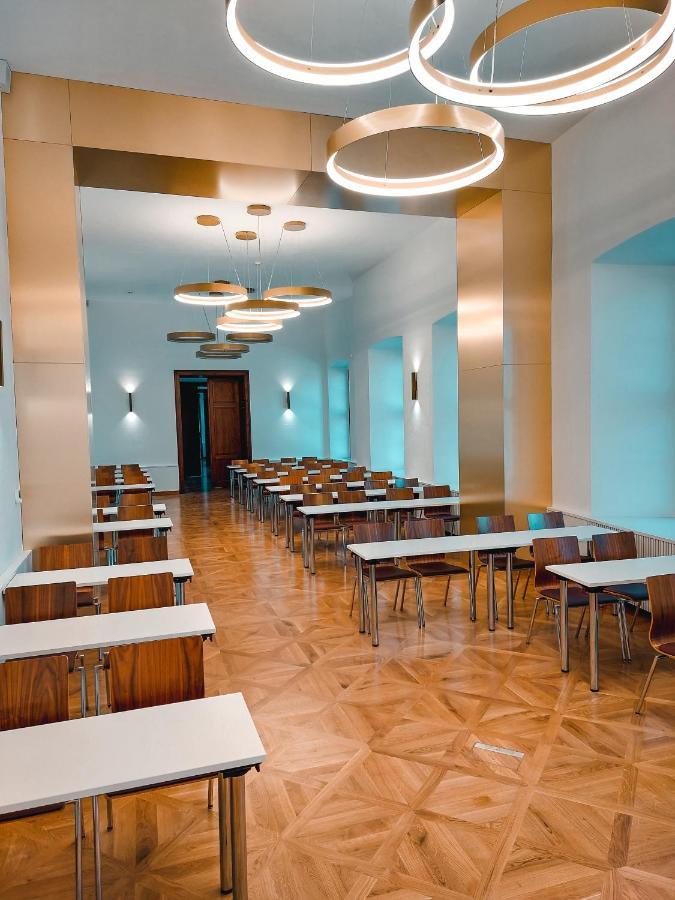 Zamek Trest Hotel Kültér fotó