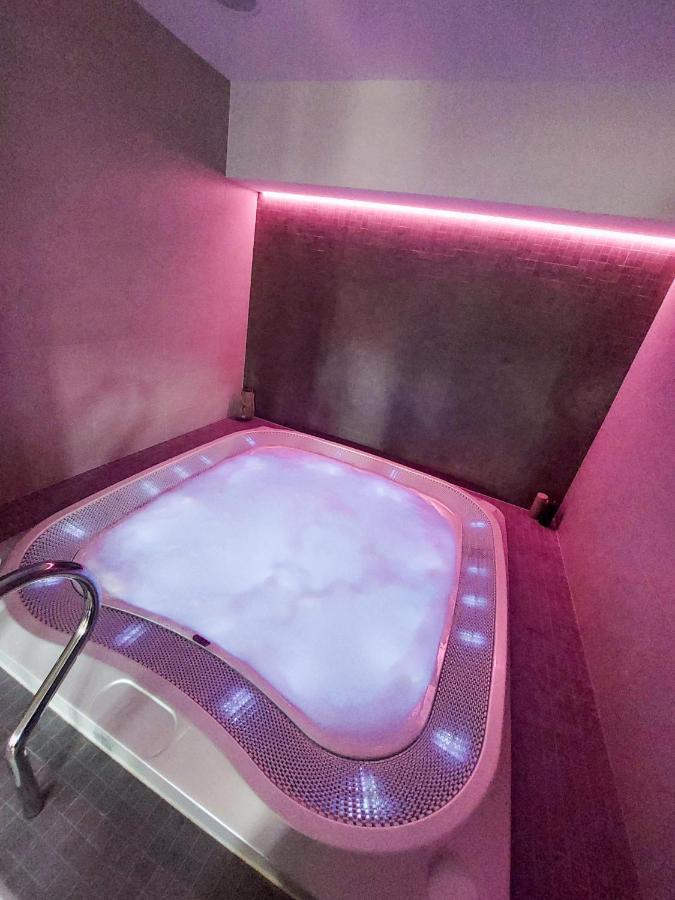 Zamek Trest Hotel Kültér fotó