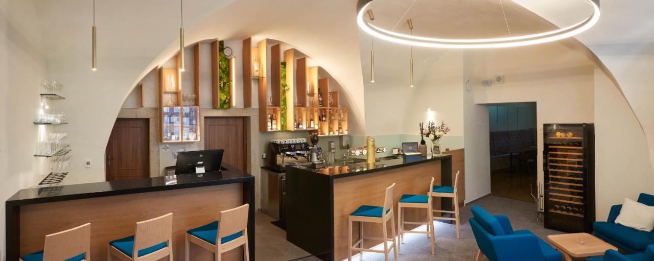 Zamek Trest Hotel Kültér fotó