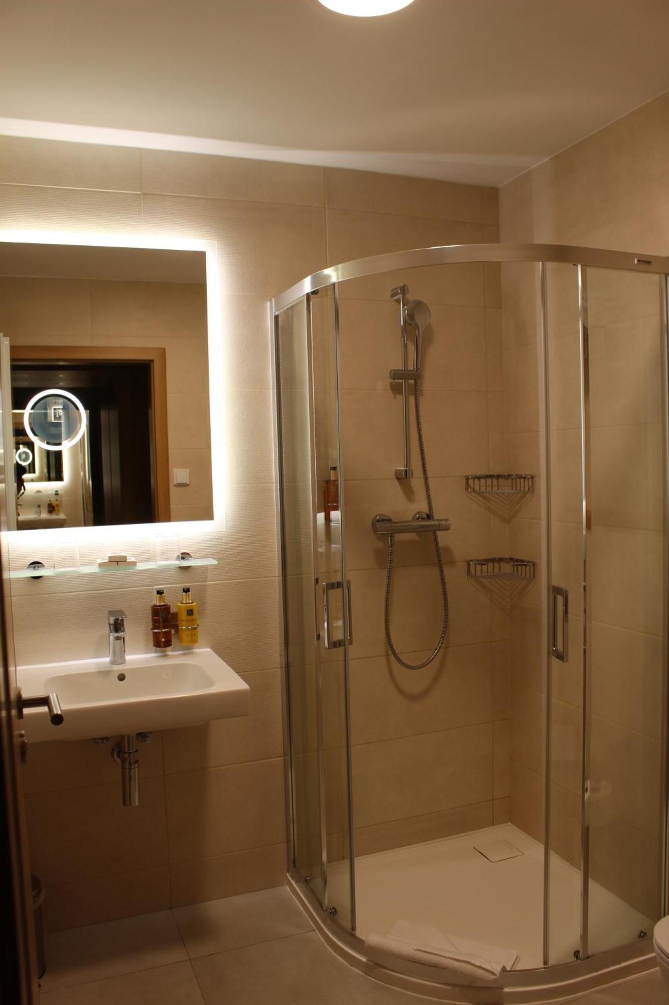 Zamek Trest Hotel Kültér fotó